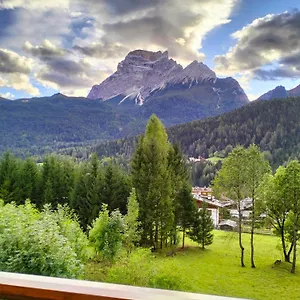 Deliziosa Mansarda Con Vista Dolomiti Appartamento San Vito di Cadore